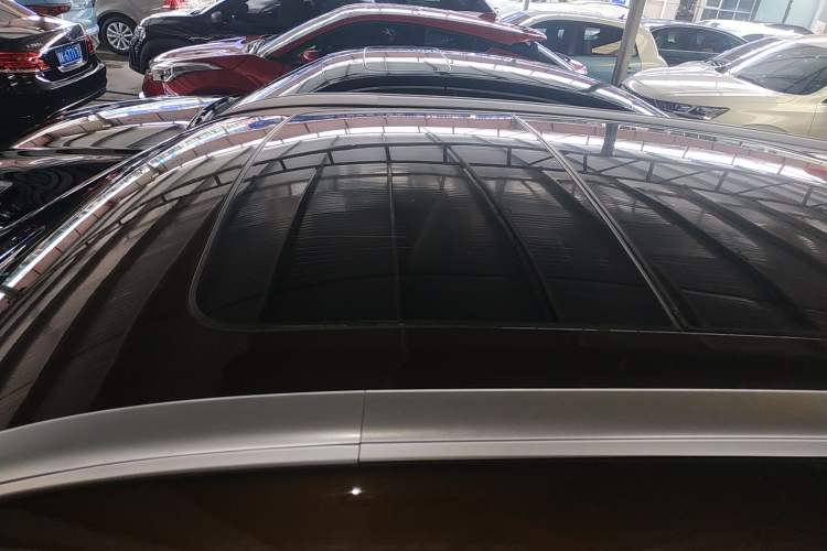 Used Geely Auto Emgrand X7 Sport 2018 1.8TD Automatic Two-Wheel Drive Smart Connect 4G Internet Edition Roof