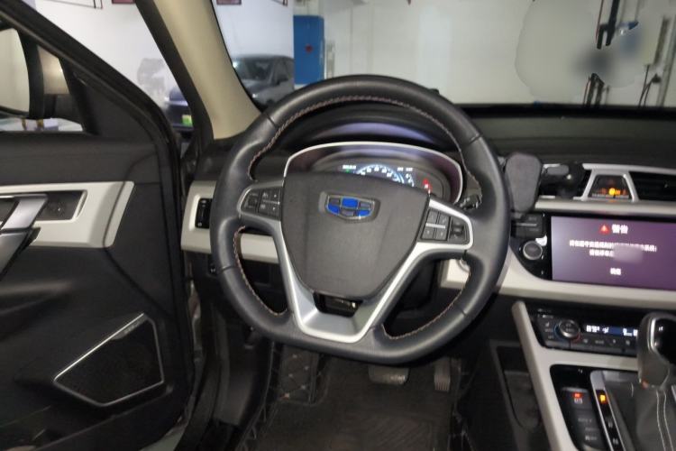 Used Geely Auto Emgrand X7 Sport 2018 1.8TD Automatic Two-Wheel Drive Smart Connect 4G Internet Edition Steering Wheel