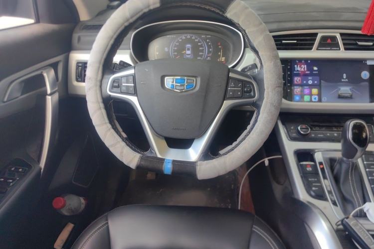 Used Geely Auto Emgrand X7 Sport 2018 1.8TD Automatic Two-Wheel Drive Smart Connect 4G Internet Edition Steering Wheel