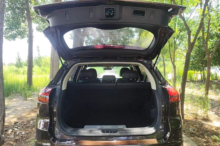 Used Geely Auto Emgrand X7 Sport 2018 2.0L Manual Two-Wheel Drive Zhiya Version Trunk