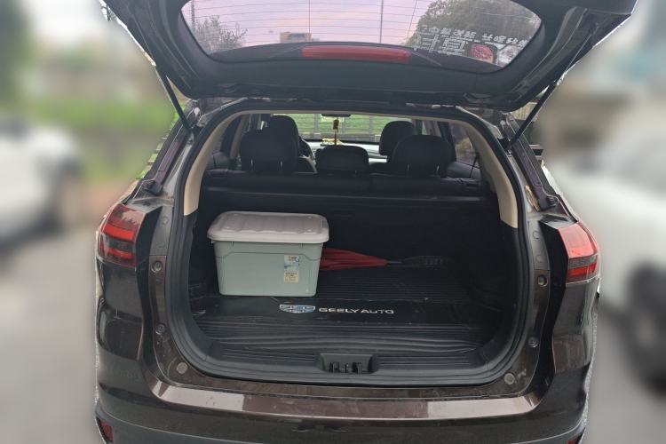 Used Geely Auto Emgrand X7 Sport 2018 1.8TD Automatic Two-Wheel Drive Smart Connect 4G Internet Edition Trunk