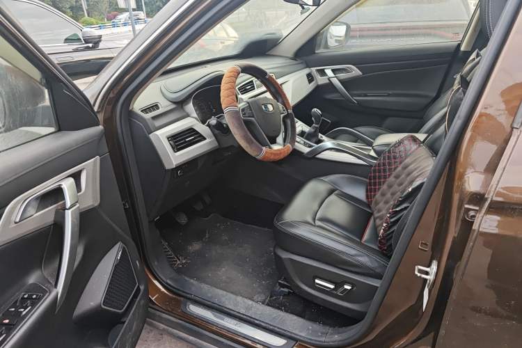 Used Geely Auto Emgrand X7 Sport 2018 1.8TD Manual Two-Wheel Drive Smart Connect 4G Internet Edition Driver Seat