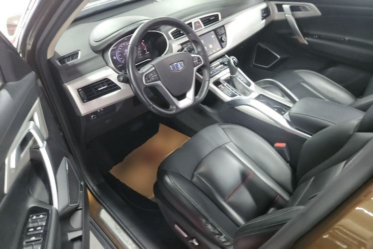 Used Geely Auto Emgrand X7 Sport 2018 1.8TD Automatic Two-Wheel Drive Smart Connect 4G Internet Edition Driver Seat