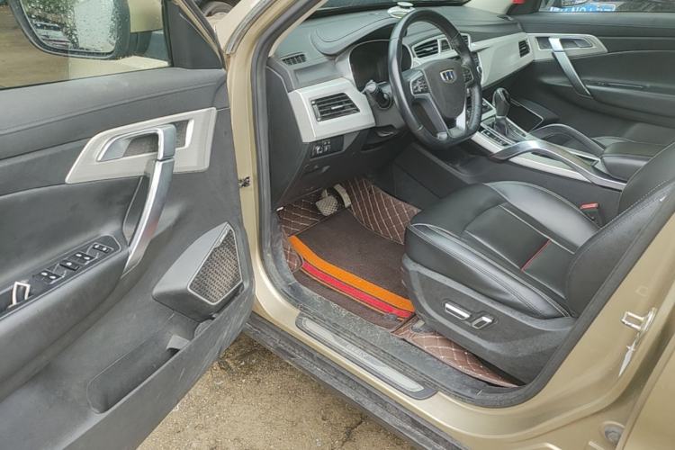 Used Geely Auto Emgrand X7 Sport 2018 1.8TD Automatic Two-Wheel Drive Smart Connect 4G Internet Edition Driver Seat