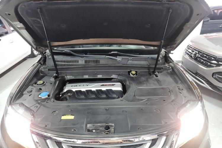Used Geely Auto Emgrand X7 Sport 2018 1.8TD Automatic Two-Wheel Drive Smart Connect 4G Internet Edition Engine Bay