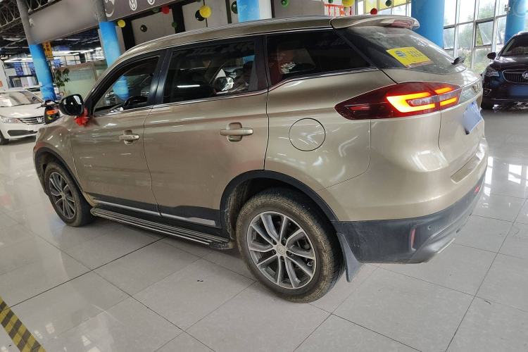 Used Geely Auto Emgrand X7 Sport 2018 1.8TD Automatic Two-Wheel Drive Smart Connect 4G Internet Edition Exterior 3