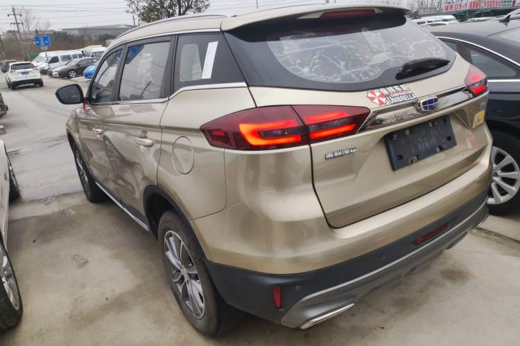 Used Geely Auto Emgrand X7 Sport 2018 2.0L Manual Two-Wheel Drive Zhiya Version Exterior 3