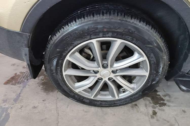 Used Geely Auto Emgrand X7 Sport 2018 1.8TD Automatic Two-Wheel Drive Smart Connect 4G Internet Edition Exterior 5