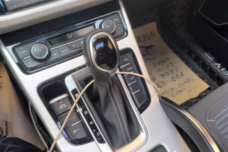 Used Geely Auto Emgrand X7 Sport 2018 1.8TD Automatic Two-Wheel Drive Zhiya Model Gear Lever
