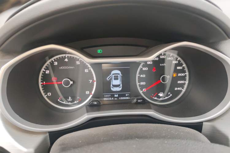 Used Geely Auto Emgrand X7 Sport 2018 2.0L Manual Two-Wheel Drive Zhiya Version Instrument Cluster