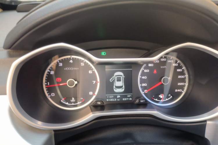 Used Geely Auto Emgrand X7 Sport 2018 1.8TD Automatic Two-Wheel Drive Zhiya Model Instrument Cluster