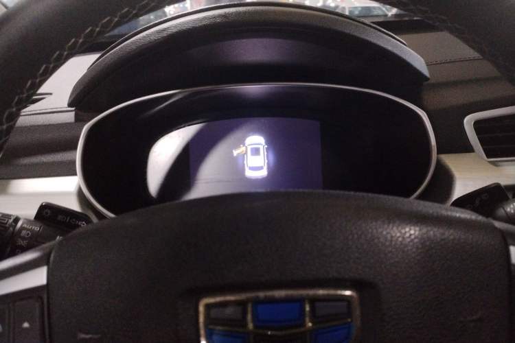 Used Geely Auto Emgrand X7 Sport 2018 1.8TD Automatic Two-Wheel Drive Smart Connect 4G Internet Edition Instrument Cluster
