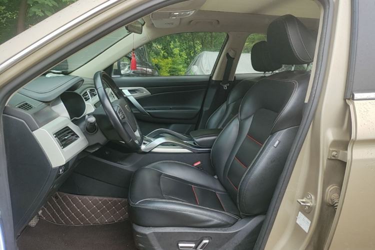 Used Geely Auto Emgrand X7 Sport 2018 1.8TD Automatic Two-Wheel Drive Smart Connect 4G Internet Edition Left Front Seat