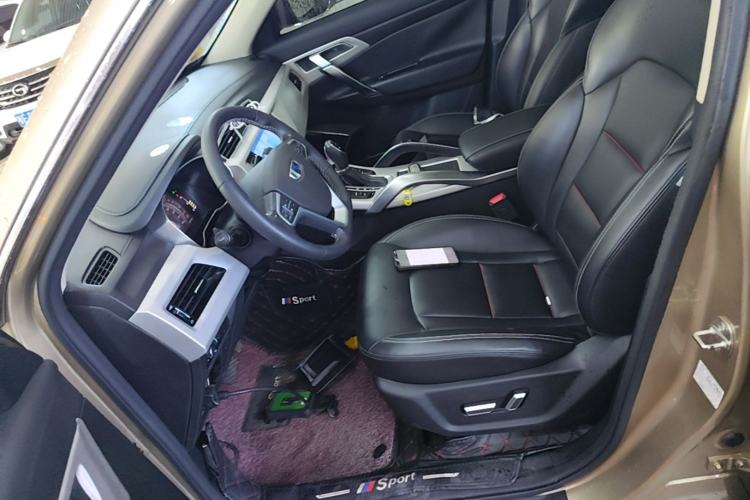Used Geely Auto Emgrand X7 Sport 2018 1.8TD Automatic Two-Wheel Drive Smart Connect 4G Internet Edition Left Front Seat