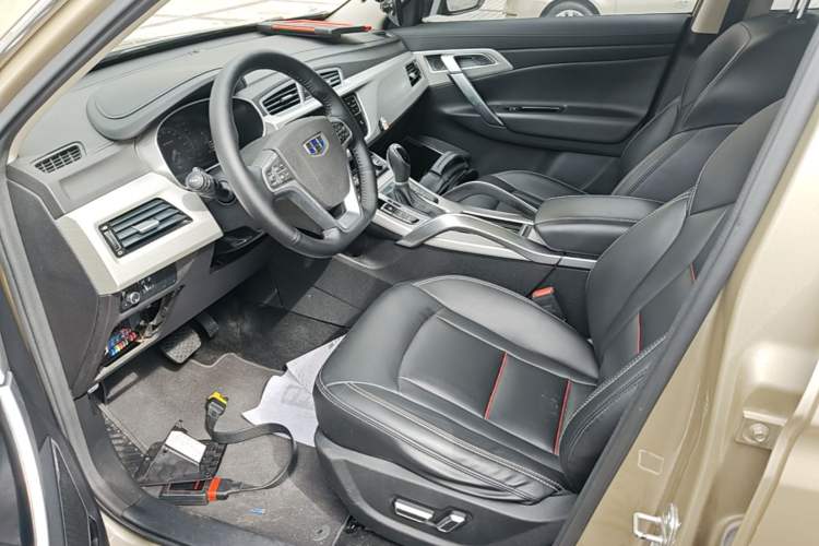 Used Geely Auto Emgrand X7 Sport 2018 1.8TD Automatic Two-Wheel Drive Smart 4G Connected Version Left Front Seat