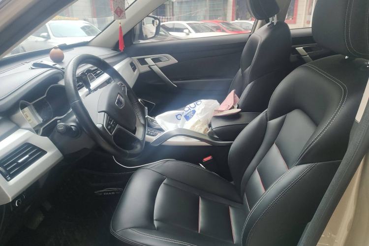 Used Geely Auto Emgrand X7 Sport 2018 1.8TD Automatic Two-Wheel Drive Zhiya Model Left Front Seat