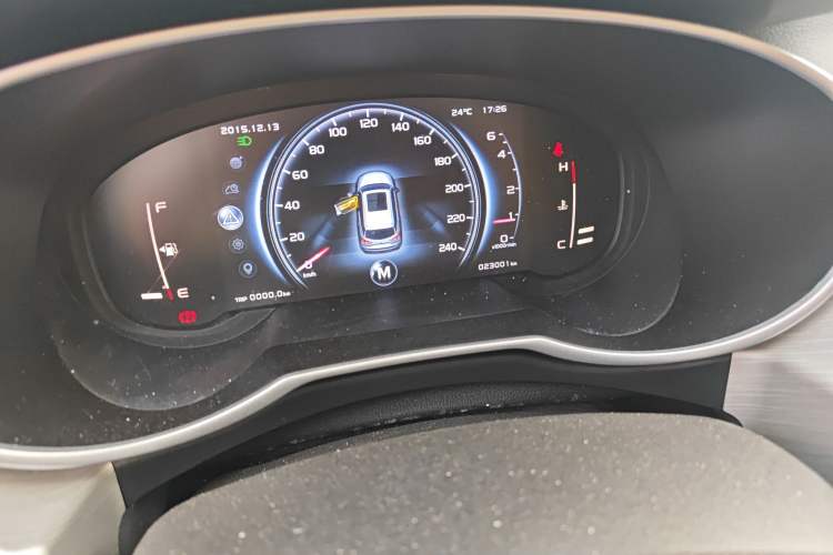 Used Geely Auto Emgrand X7 Sport 2018 1.8TD Manual Two-Wheel Drive Smart Connect 4G Internet Edition Odometer Close Up