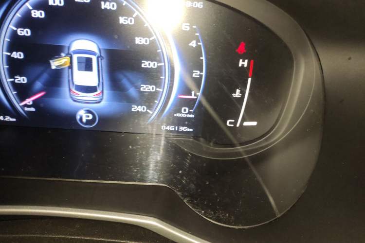 Used Geely Auto Emgrand X7 Sport 2018 1.8TD Automatic Two-Wheel Drive Smart 4G Connected Version Odometer Close Up