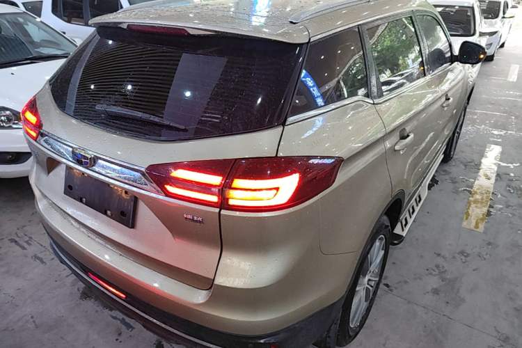 Used Geely Auto Emgrand X7 Sport 2018 1.8TD Automatic Two-Wheel Drive Smart Connect 4G Internet Edition Rear Right 45 Deg