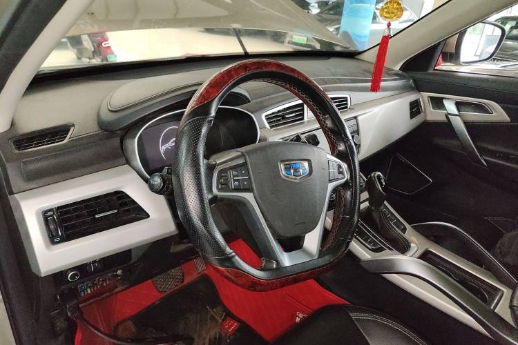 Used Geely Auto Emgrand X7 Sport 2018 1.8TD Automatic Two-Wheel Drive Smart Connect 4G Internet Edition Steering Wheel