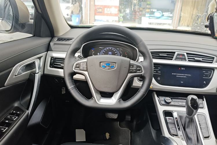 Used Geely Auto Emgrand X7 Sport 2018 1.8TD Automatic Two-Wheel Drive Smart 4G Connected Version Steering Wheel