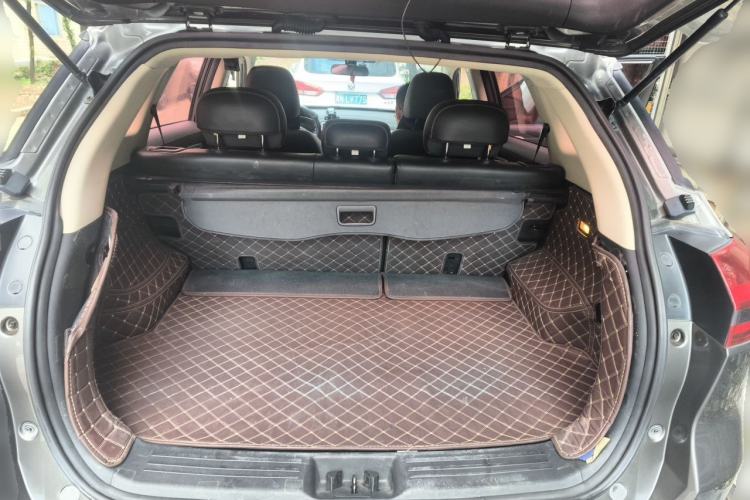 Used Geely Auto Emgrand X7 Sport 2018 Revised Version 1.8TD Automatic Two-Wheel Drive Smart Connectivity 4G-Enabled Edition Trunk