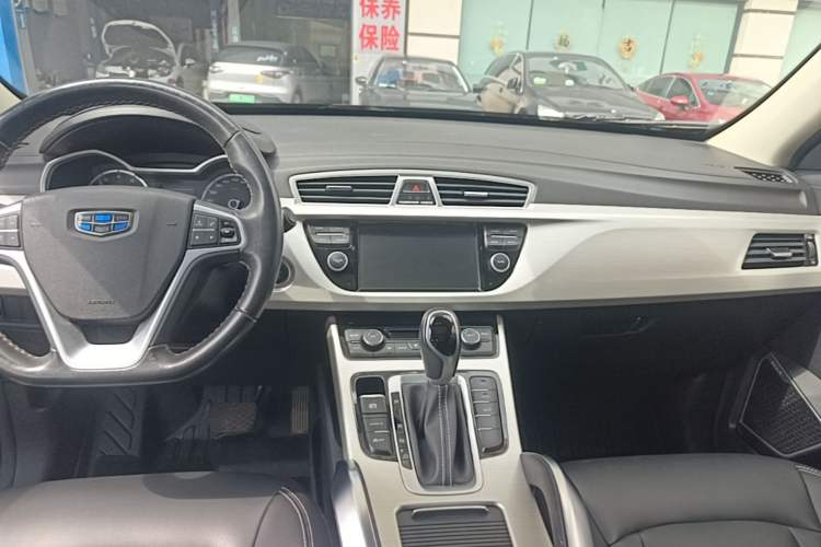 Used Geely Auto Emgrand X7 Sport 2018 1.8TD Automatic Two-Wheel Drive Zhiya Model Audio And AC Panel