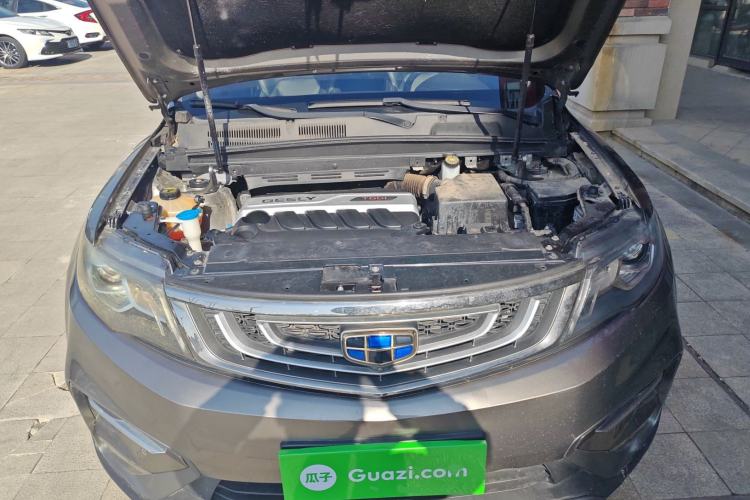 Used Geely Auto Emgrand X7 Sport 2018 1.8TD Automatic Two-Wheel Drive Smart Connect 4G Internet Edition Engine Bay