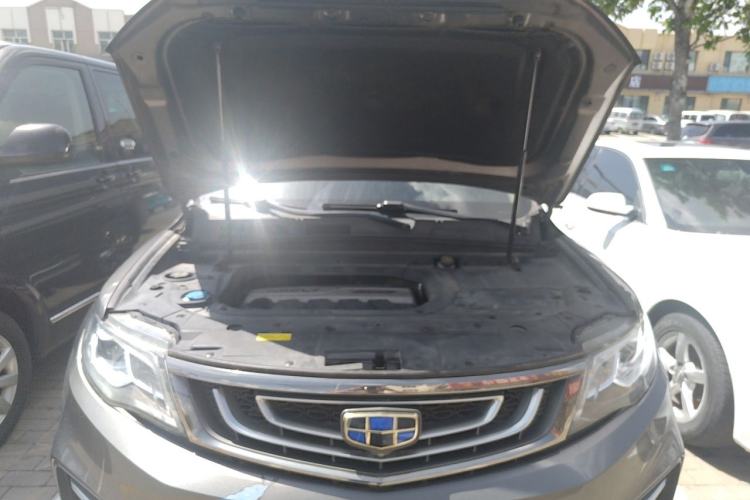 Used Geely Auto Emgrand X7 Sport 2018 1.8TD Automatic Two-Wheel Drive Smart Connect 4G Internet Edition Engine Bay