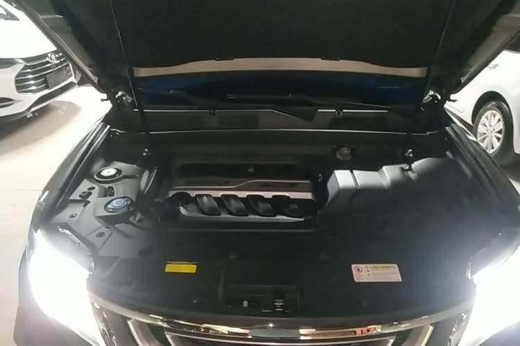 Used Geely Auto Emgrand X7 Sport 2018 1.8TD Automatic Two-Wheel Drive Smart 4G Connected Version Engine Bay