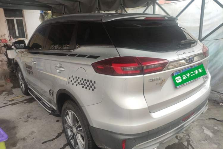 Used Geely Auto Emgrand X7 Sport 2018 1.8TD Automatic Two-Wheel Drive Smart Connect 4G Internet Edition Exterior 2