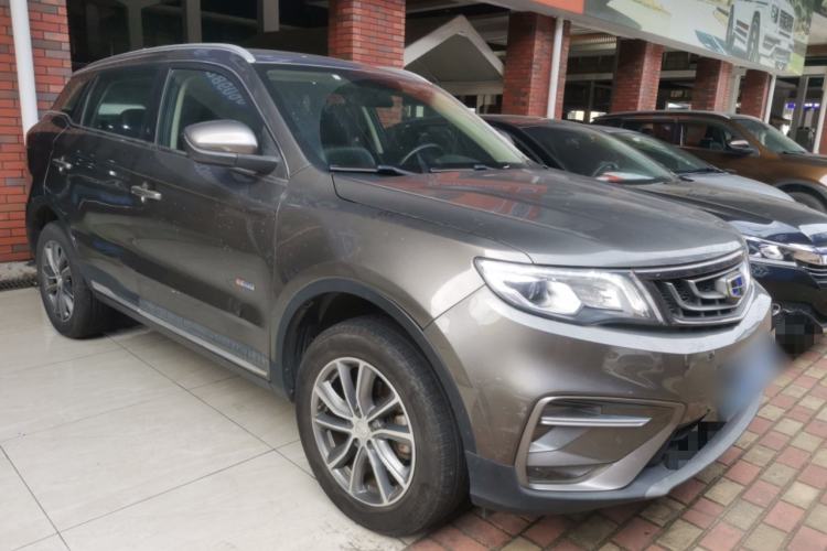 Used Geely Auto Emgrand X7 Sport 2018 1.8TD Automatic Two-Wheel Drive Smart Connect 4G Internet Edition Front Right 45 Deg