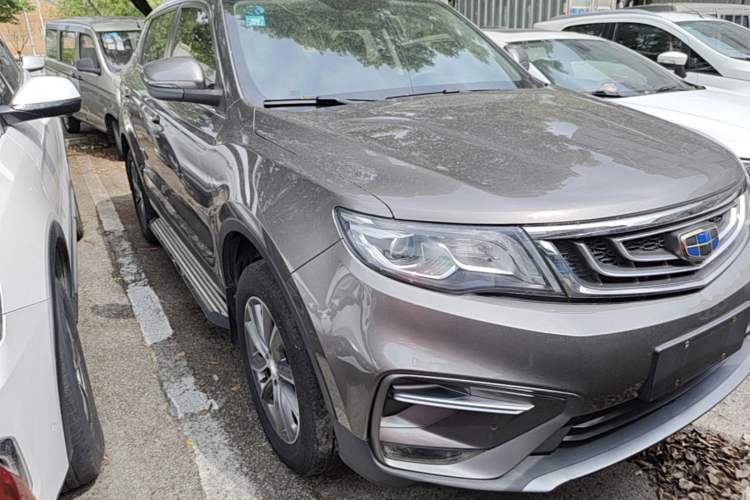 Used Geely Auto Emgrand X7 Sport 2018 1.8TD Manual Two-Wheel Drive Smart Connect 4G Internet Edition Front Right 45 Deg