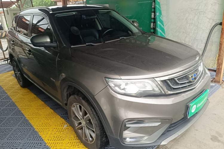 Used Geely Auto Emgrand X7 Sport 2018 1.8TD Automatic Two-Wheel Drive Smart Connect 4G Internet Edition Front Right 45 Deg