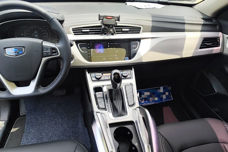 Used Geely Auto Emgrand X7 Sport 2018 1.8TD Automatic Two-Wheel Drive Smart Connect 4G Internet Edition Gear Lever