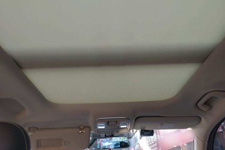 Used Geely Auto Emgrand X7 Sport 2018 1.8TD Automatic Two-Wheel Drive Smart Connect 4G Internet Edition Headliner