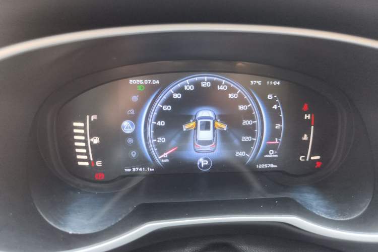 Used Geely Auto Emgrand X7 Sport 2018 1.8TD Automatic Two-Wheel Drive Smart Connect 4G Internet Edition Instrument Cluster