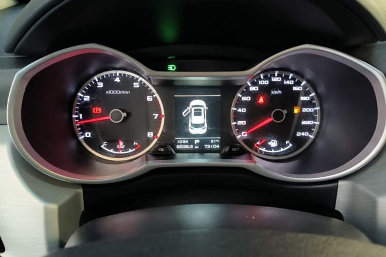 Used Geely Auto Emgrand X7 Sport 2018 1.8TD Automatic Two-Wheel Drive Zhiya Model Instrument Cluster