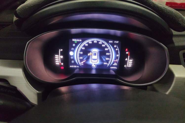 Used Geely Auto Emgrand X7 Sport 2018 1.8TD Manual Two-Wheel Drive Smart Connect 4G Internet Edition Instrument Cluster