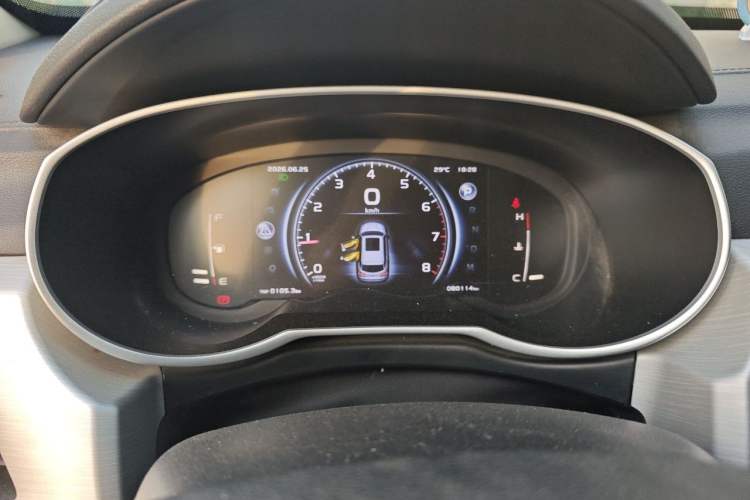 Used Geely Auto Emgrand X7 Sport 2018 1.8TD Automatic Two-Wheel Drive Smart Connect 4G Internet Edition Instrument Cluster