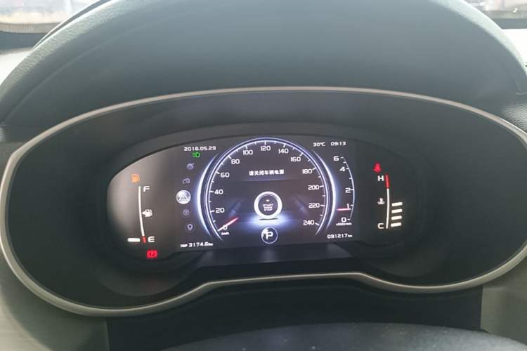 Used Geely Auto Emgrand X7 Sport 2018 1.8TD Automatic Two-Wheel Drive Smart Connect 4G Internet Edition Instrument Cluster