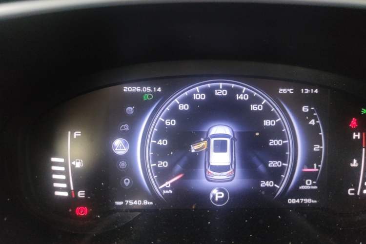 Used Geely Auto Emgrand X7 Sport 2018 1.8TD Automatic Two-Wheel Drive Smart Connect 4G Internet Edition Instrument Cluster