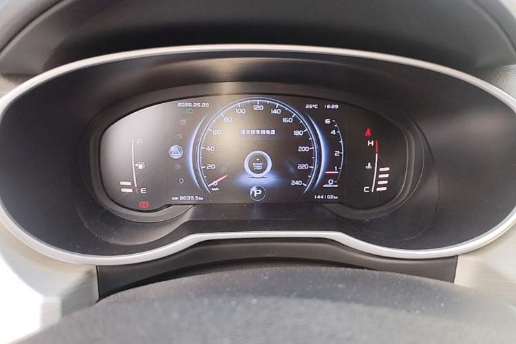Used Geely Auto Emgrand X7 Sport 2018 1.8TD Automatic Two-Wheel Drive Smart 4G Connected Version Instrument Cluster