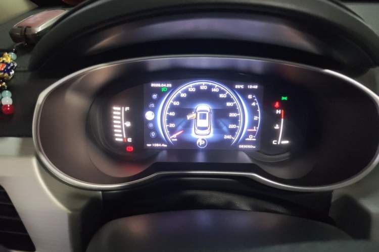 Used Geely Auto Emgrand X7 Sport 2018 1.8TD Automatic Two-Wheel Drive Smart Connect 4G Internet Edition Instrument Cluster