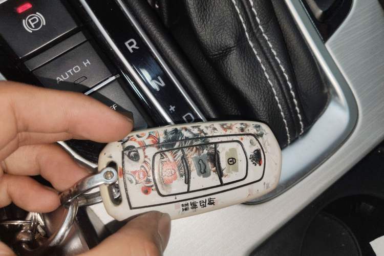Used Geely Auto Emgrand X7 Sport 2018 1.8TD Automatic Two-Wheel Drive Smart Connect 4G Internet Edition Interior 1