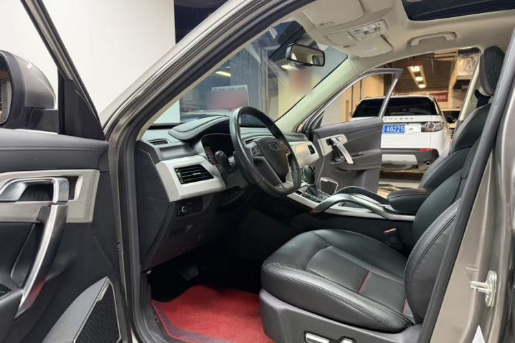 Used Geely Auto Emgrand X7 Sport 2018 1.8TD Automatic Two-Wheel Drive Smart 4G Connected Version Interior 4