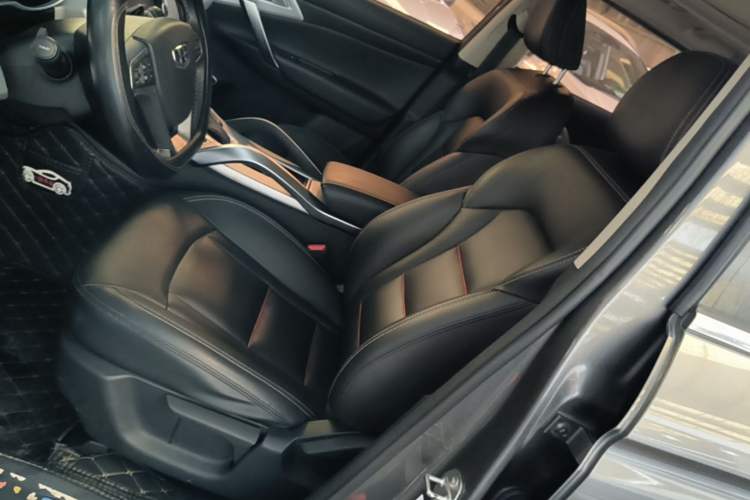 Used Geely Auto Emgrand X7 Sport 2018 1.8TD Automatic Two-Wheel Drive Zhiya Model Left Front Seat