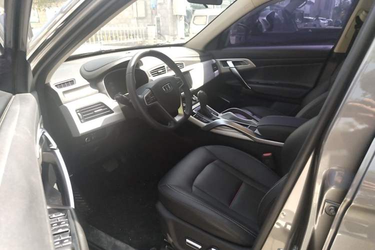 Used Geely Auto Emgrand X7 Sport 2018 1.8TD Automatic Two-Wheel Drive Smart Connect 4G Internet Edition Left Front Seat