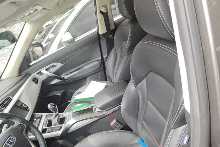 Used Geely Auto Emgrand X7 Sport 2018 1.8TD Manual Two-Wheel Drive Smart Connect 4G Internet Edition Left Front Seat