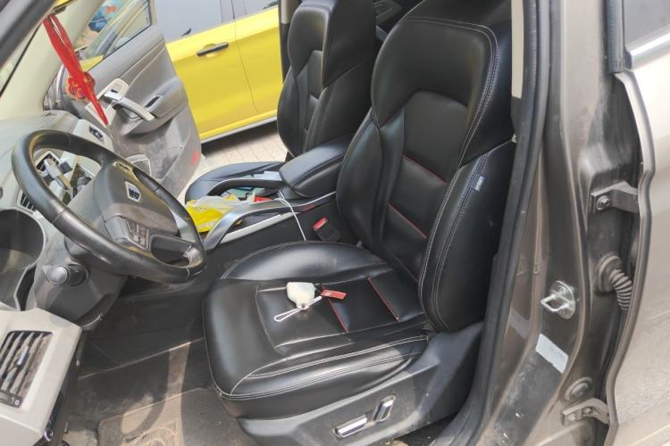 Used Geely Auto Emgrand X7 Sport 2018 1.8TD Automatic Two-Wheel Drive Smart 4G Connected Version Left Front Seat